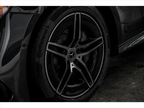 New 2026 Mercedes-Benz E 450 4MATIC Sedan image 5