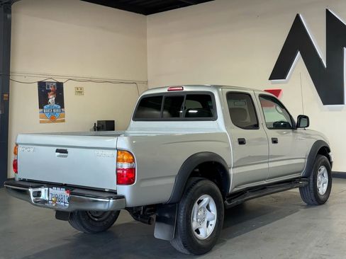 Used 2003 Toyota Tacoma PreRunner RWD image 4
