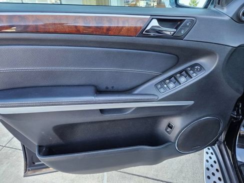 Used 2008 Mercedes-Benz GL 550 4MATIC image 21