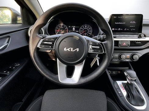 Used 2024 Kia Forte LXS image 11