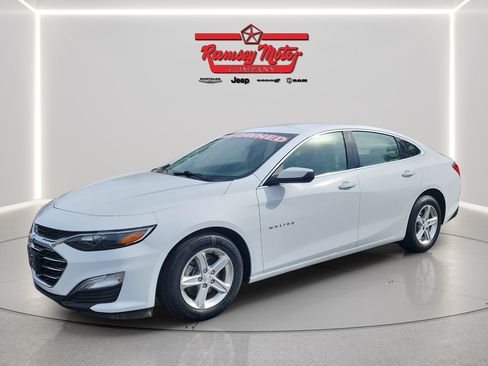 Used 2024 Chevrolet Malibu LS w/ LPO, Floor Liner Package FWD image 1
