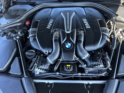 Used 2019 BMW M550i xDrive M550i xDrive image 28