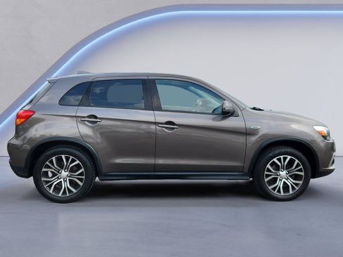Used 2018 Mitsubishi Outlander Sport ES AWD/4WD image 2