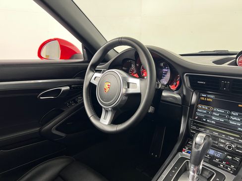 Used 2015 Porsche 911 4 Cabriolet AWD/4WD image 12