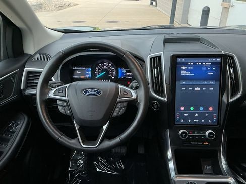 Used 2024 Ford Edge Titanium w/ Equipment Group 301A AWD/4WD image 11