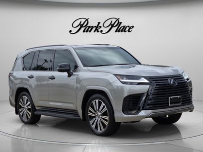 Used 2023 Lexus LX 600 4WD w/ Appearance Package