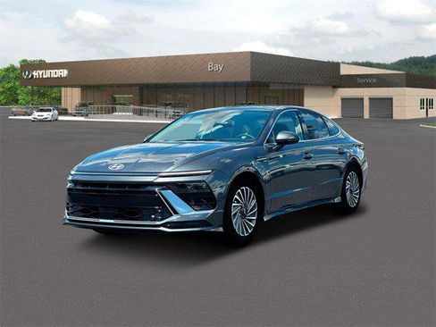 New 2025 Hyundai Sonata SEL image 1