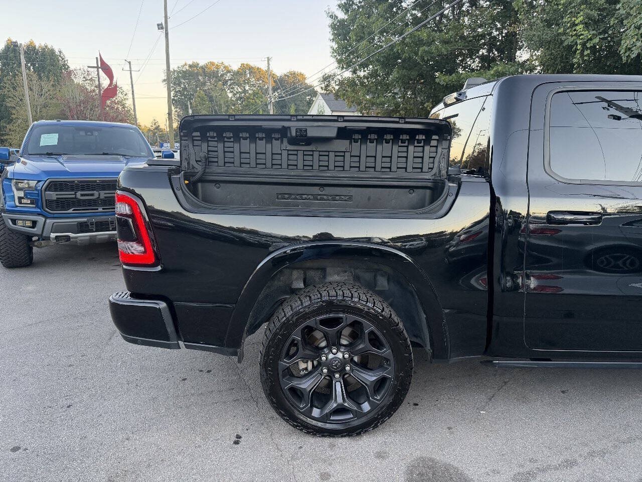 Used 2021 RAM 1500 Limited w/ Night Edition AWD/4WD image 6
