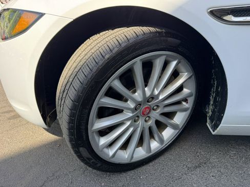 Used 2018 Jaguar XE Portfolio AWD/4WD image 39