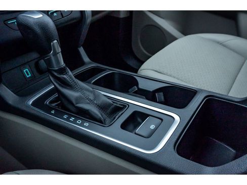 Used 2017 Ford Escape SE image 24