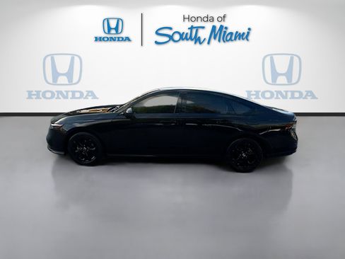 Certified 2025 Honda Accord SE image 4