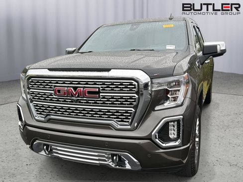 Used 2019 GMC Sierra 1500 Denali w/ Technology Package AWD/4WD image 3