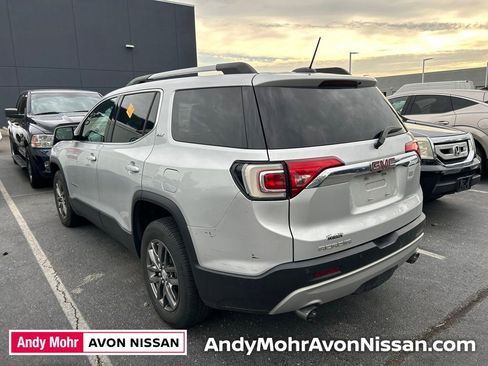 Used 2017 GMC Acadia SLT FWD image 3