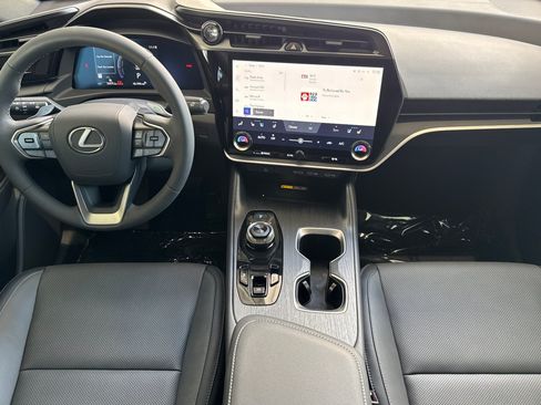 Certified 2026 Lexus RZ 350e 2WD w/ Accessory Package (2T) image 17