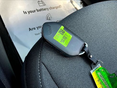 Used 2025 Kia K4 FWD image 31