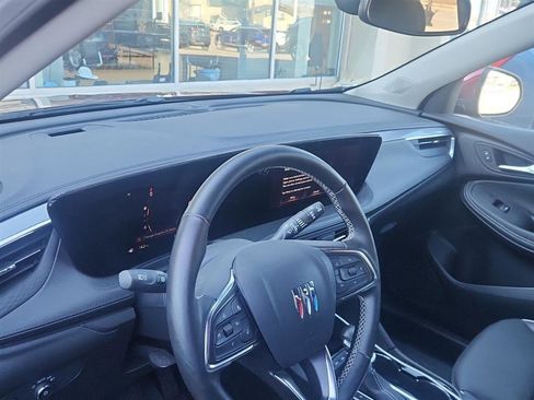 Used 2024 Buick Encore GX Avenir image 12