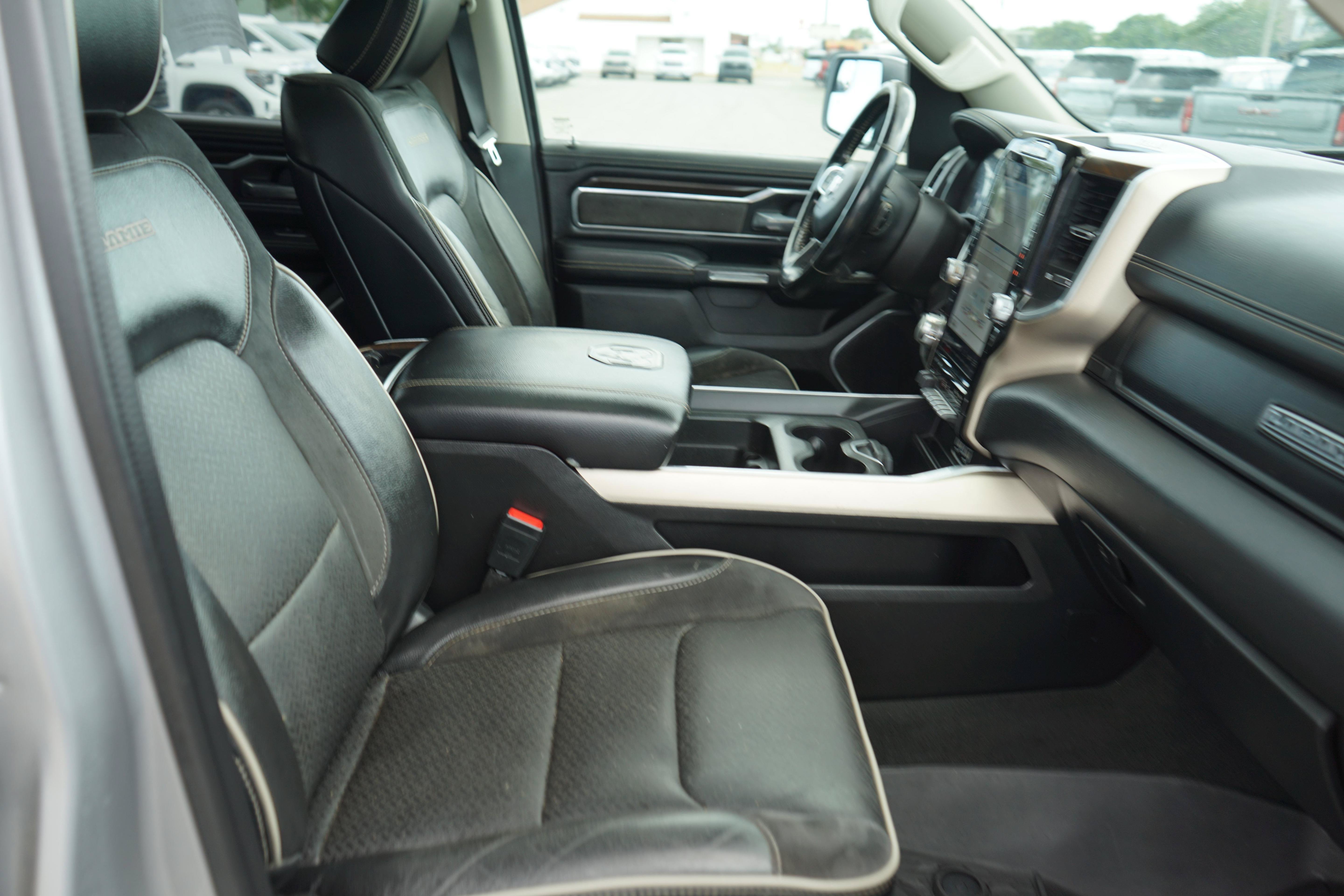Used 2022 RAM 1500 Laramie w/ Laramie Southwest Edition AWD/4WD image 25