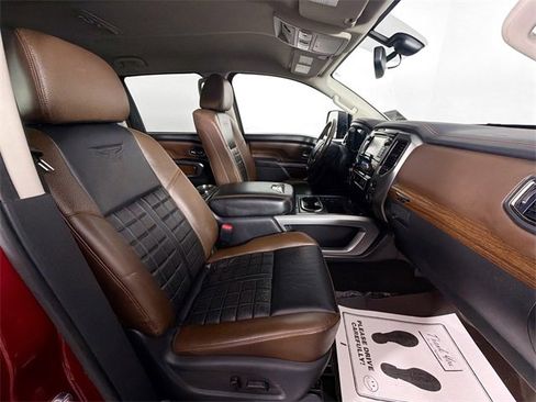 Used 2018 Nissan Titan Platinum Reserve image 25