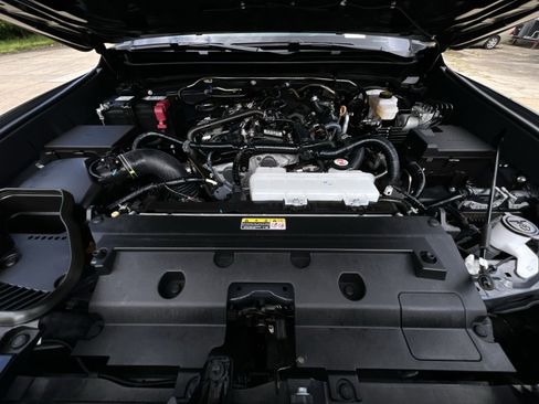 Used 2024 Toyota Tacoma SR w/ SR Upgrade Package AWD/4WD image 44