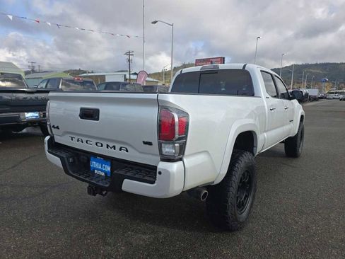 Used 2021 Toyota Tacoma Limited image 5