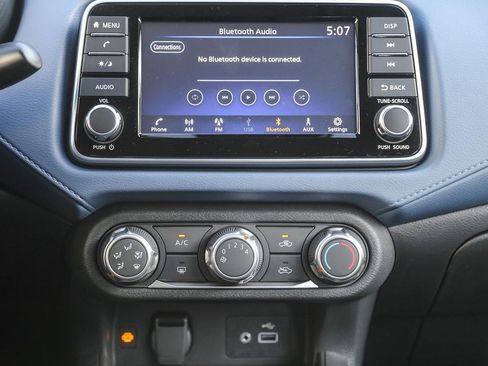 New 2025 Nissan Versa SV w/ Trunk Package FWD image 11