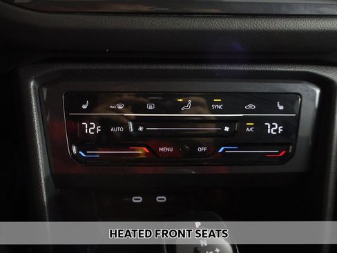 Used 2022 Volkswagen Tiguan SE w/ Panoramic Sunroof Package image 6