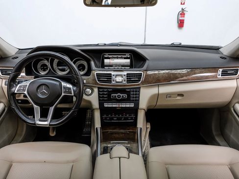 Used 2014 Mercedes-Benz E 350 4MATIC Sedan image 17