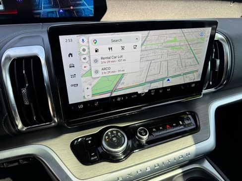 Used 2025 Ford Expedition Platinum AWD/4WD image 25