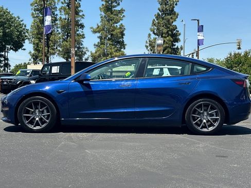 Used 2022 Tesla Model 3 Long Range AWD/4WD image 5