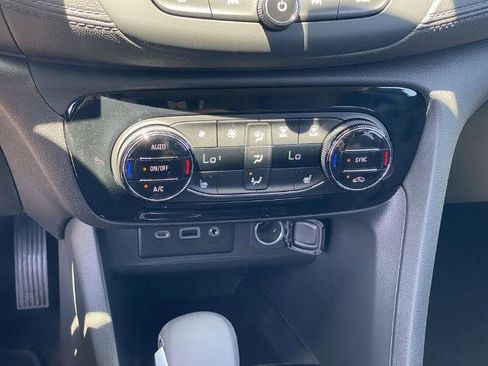 Used 2023 Buick Encore GX Select w/ Sport Touring Package FWD image 11