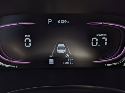 Certified 2023 Kia Soul LX w/ LX Technology Package FWD image 12