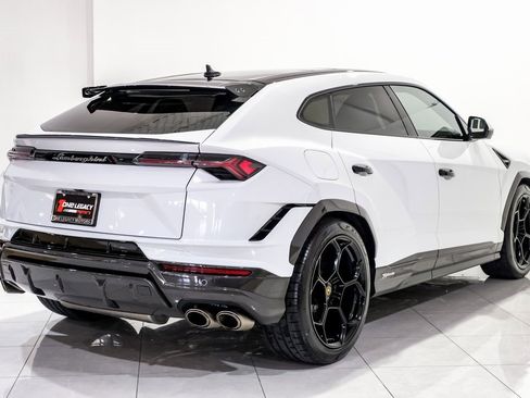 Used 2024 Lamborghini Urus Performante image 4
