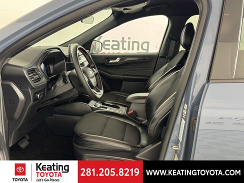Used 2025 Ford Escape ST-Line Select image 14