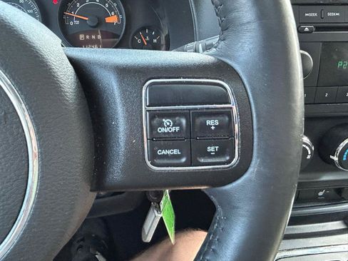 Used 2015 Jeep Patriot High Altitude FWD image 20