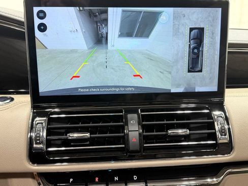Used 2024 Lincoln Navigator L Reserve AWD/4WD image 30
