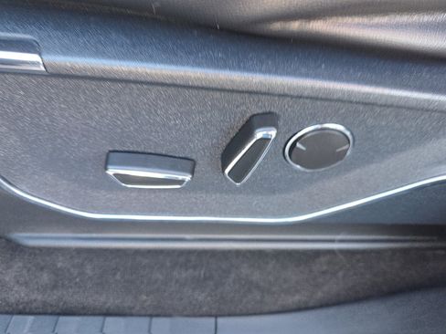 Used 2021 Ford F150 Lariat w/ Equipment Group 502A High image 13