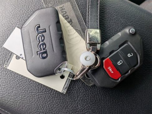 Used 2025 Jeep Wrangler Sport image 35