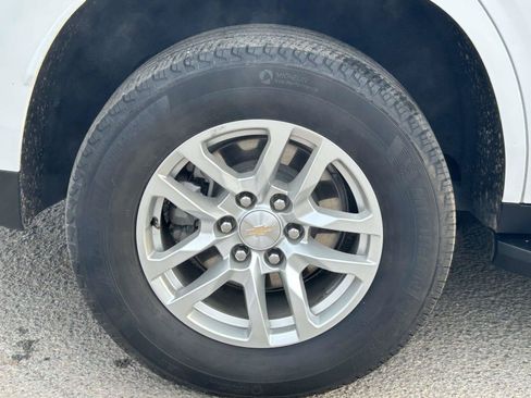 Used 2024 Chevrolet Tahoe LT RWD image 9