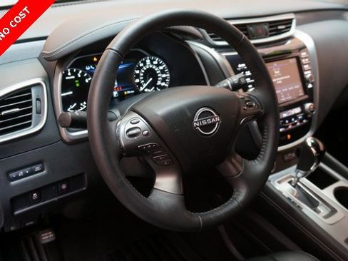 Used 2024 Nissan Murano SV w/ SV Midnight Edition Package image 9