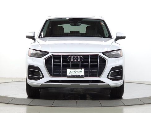 Used 2021 Audi Q5 Prestige w/ Prestige Package AWD/4WD image 2