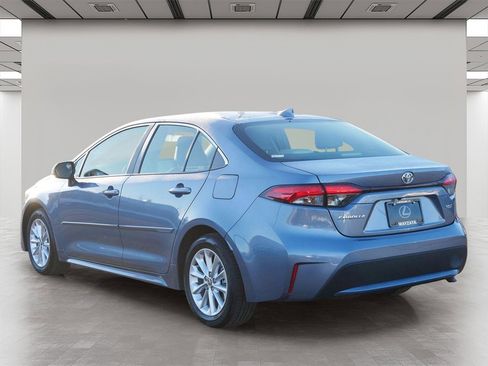 Used 2022 Toyota Corolla XLE image 4