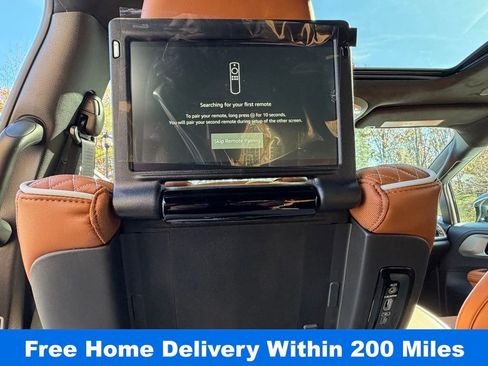 New 2026 Chrysler Pacifica Pinnacle image 26