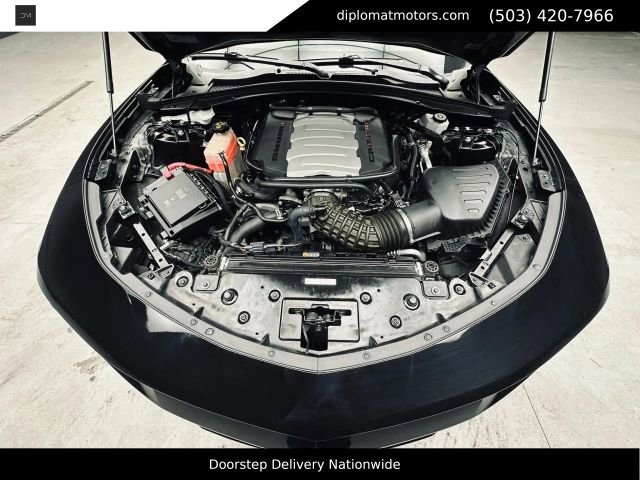 Used 2018 Chevrolet Camaro SS RWD image 44
