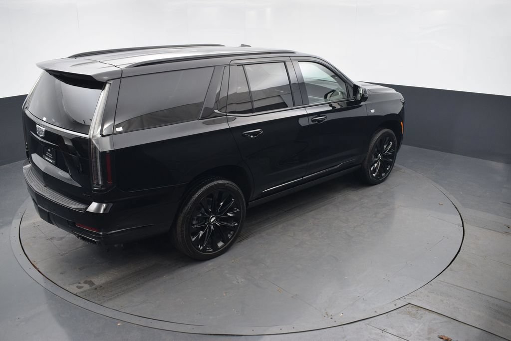 Certified 2026 Cadillac Escalade Platinum Sport w/ LPO, ONYX Package AWD/4WD image 48