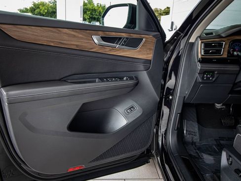New 2026 Volkswagen Atlas SE FWD image 23