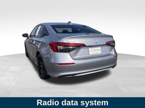 Used 2024 Honda Civic Sport image 3