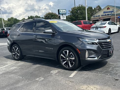 Used 2022 Chevrolet Equinox Premier FWD image 2