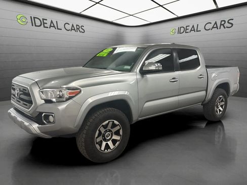 Used 2017 Toyota Tacoma Limited w/ Tow Package AWD/4WD image 1