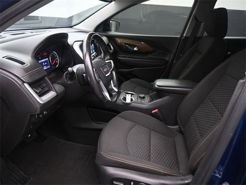 Used 2020 GMC Terrain SLE w/ Driver Convenience Package image 10