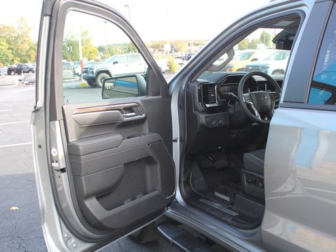 New 2026 Chevrolet Silverado 1500 RST image 8